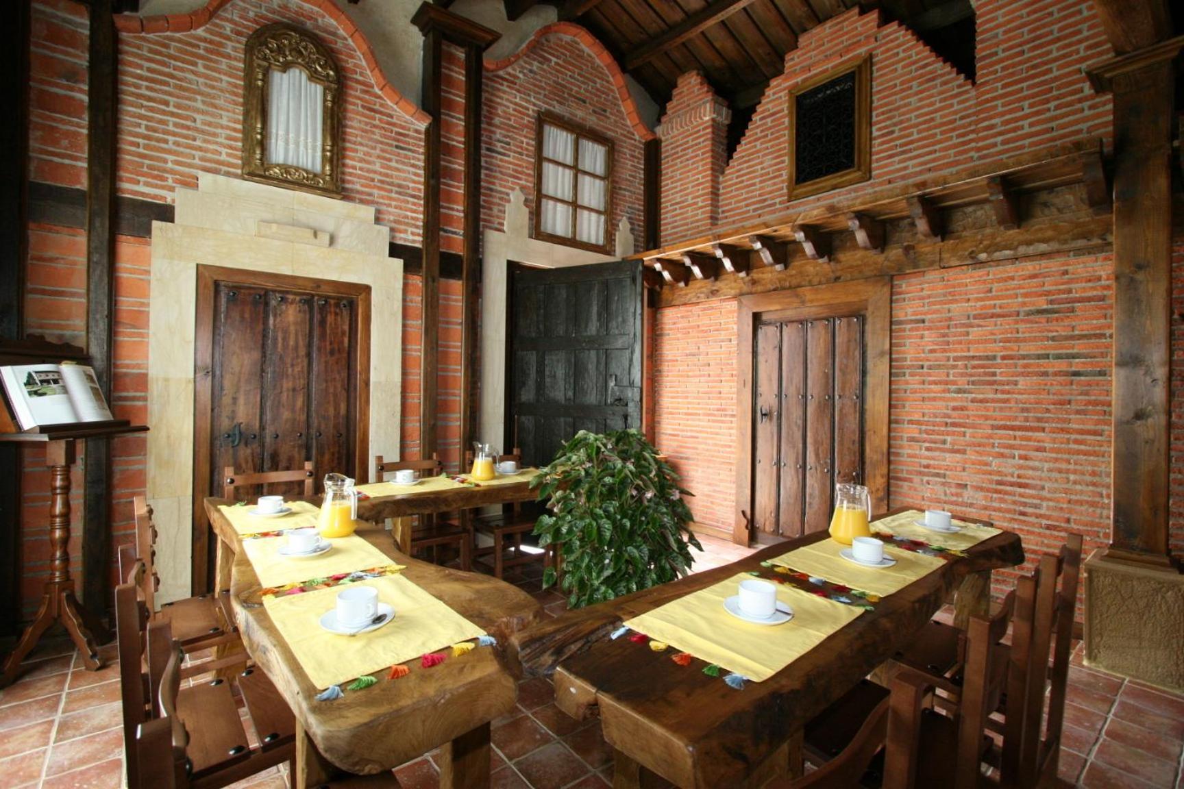 Posada Santa Eulalia Villanueva de la Peña Extérieur photo