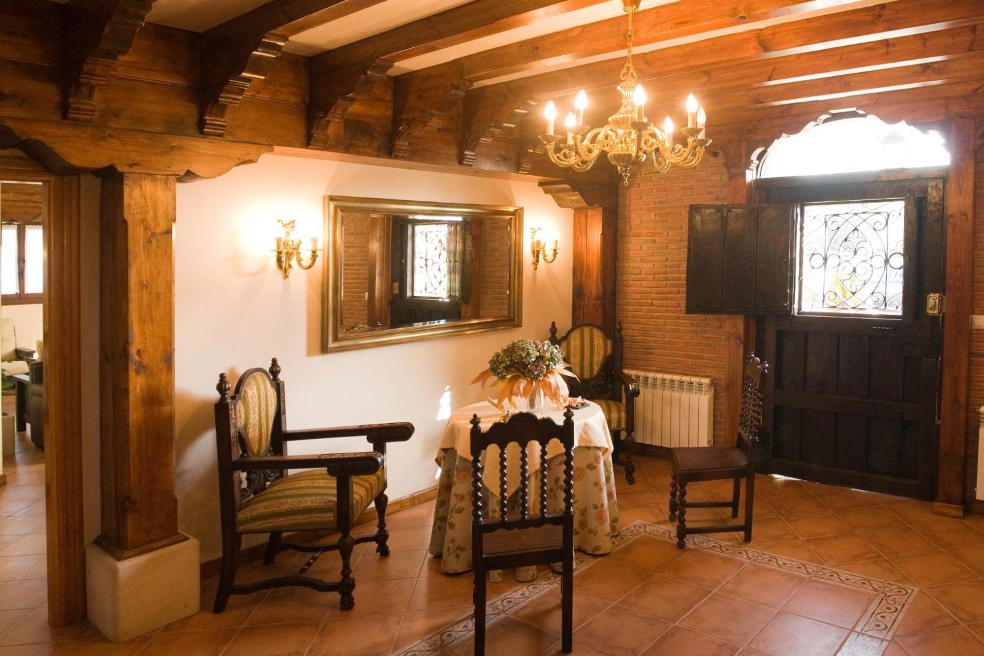 Posada Santa Eulalia Villanueva de la Peña Extérieur photo