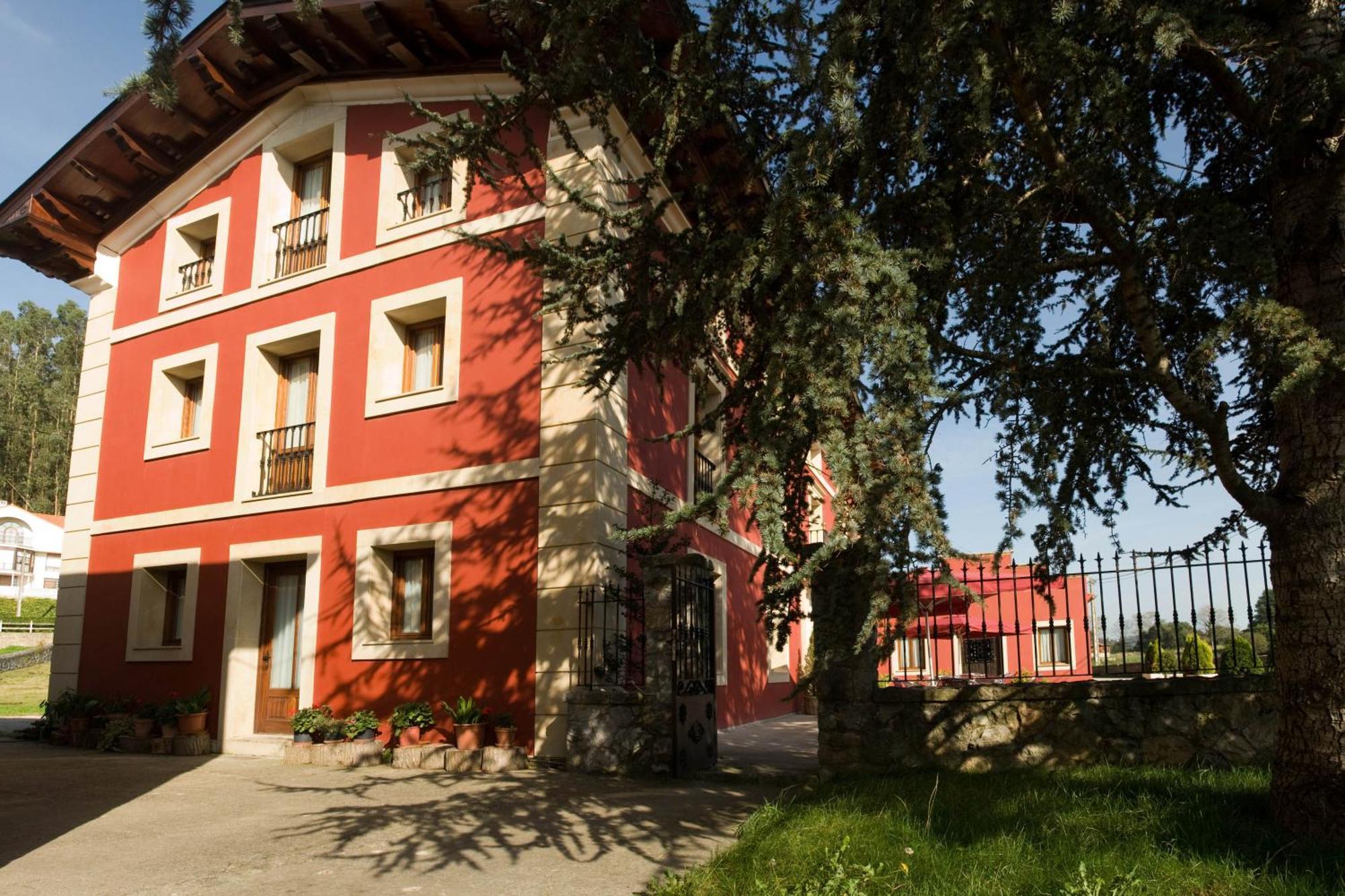 Posada Santa Eulalia Villanueva de la Peña Extérieur photo